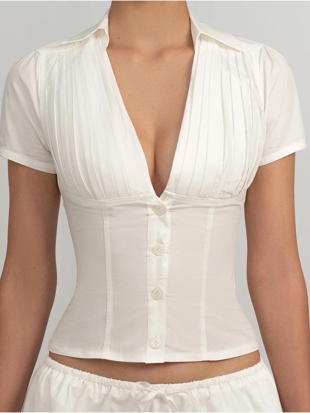 Fenity White Pleated Collar Button-Front Top